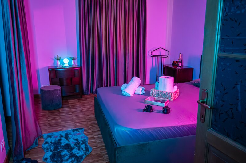 Salon premium din Bucuresti angajeaza maseuze.